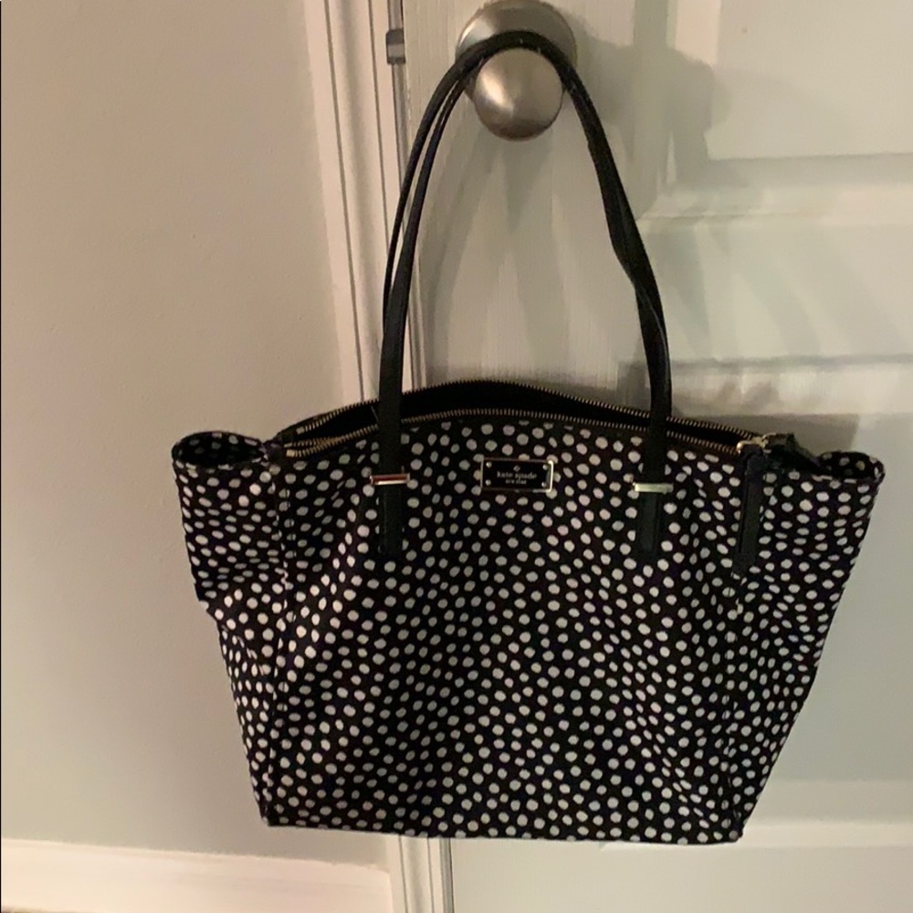 Kate spade tote size bag